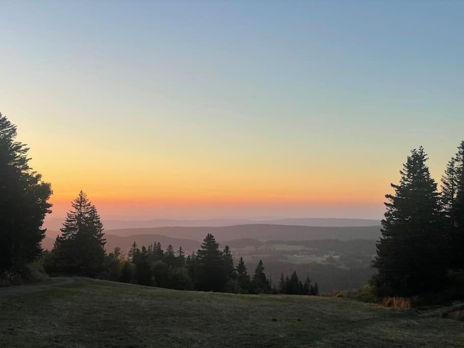 Chic & Champetre Au Coeur Du Haut-Jura Ламура Экстерьер фото